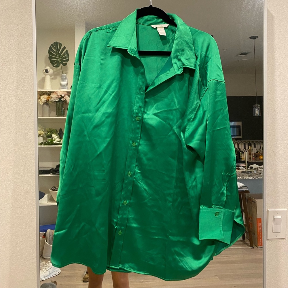 New H&M shirt
